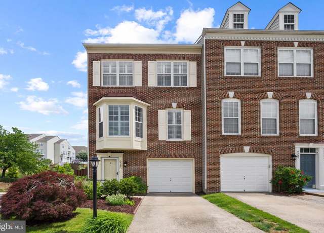 Property at 6385 Hawk View Ln, Alexandria, VA 22312, 4 beds, 3.5 baths