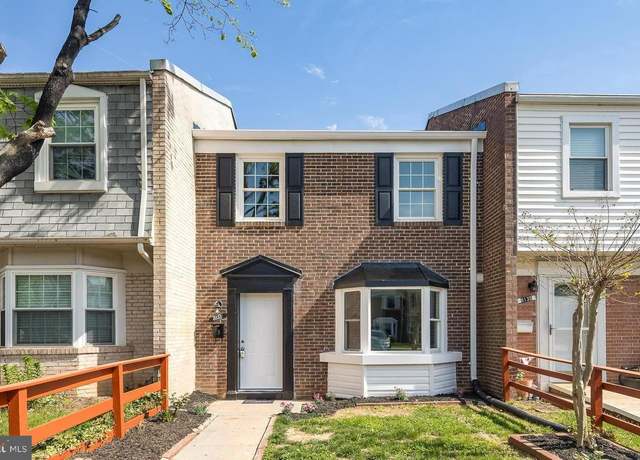 Property at 8133 Community Dr, Manassas, VA 20109, 3 beds, 1.5 baths