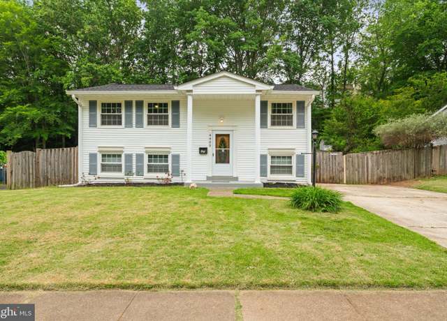 Property at 4405 Evansdale Rd, Woodbridge, VA 22193, 4 beds, 2 baths