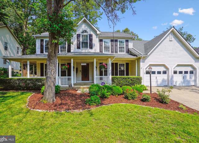 Property at 16719 Tintagel Ct, Dumfries, VA 22025, 4 beds, 3.5 baths