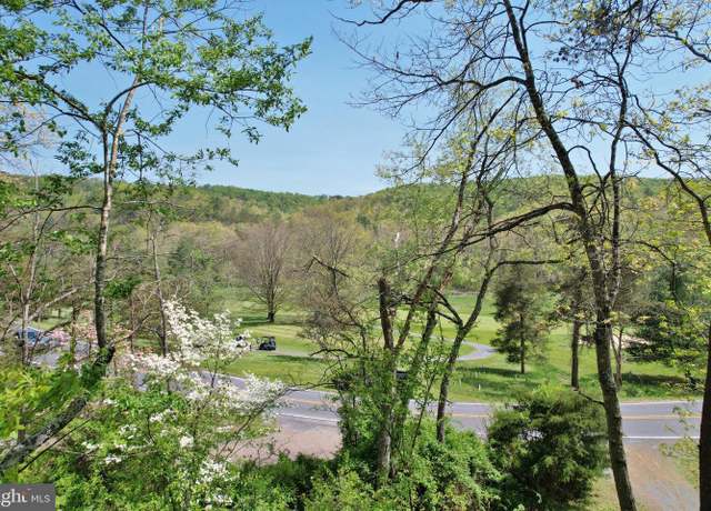 Property at 343 Resort Dr, Basye, VA 22810, 3 beds, 2 baths