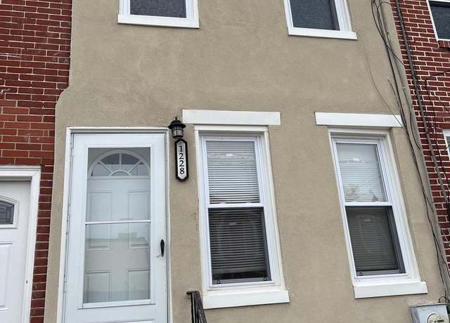 Property at 1228 Chestnut St, Wilmington, DE 19805, 2 beds, 1 bath