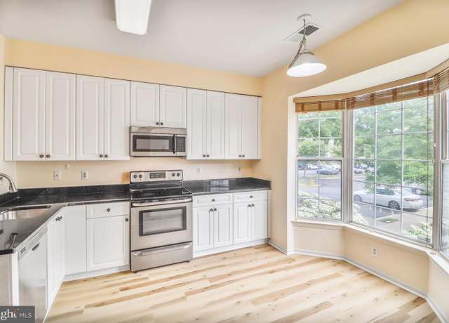 Property at 1146 Wickford Ct, Crofton, MD 21114, 3 beds, 2.5 baths