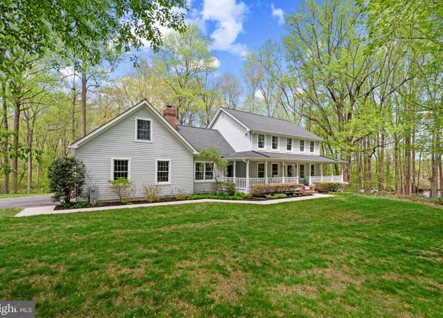 Property at 27 Clarks Ln, Reisterstown, MD 21136, 5 beds, 4 baths