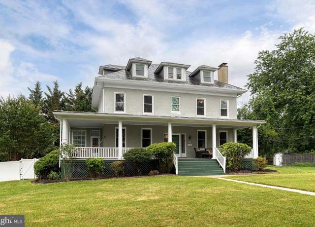 Property at 325 N Beaumont Ave, Catonsville, MD 21228, 7 beds, 2 baths