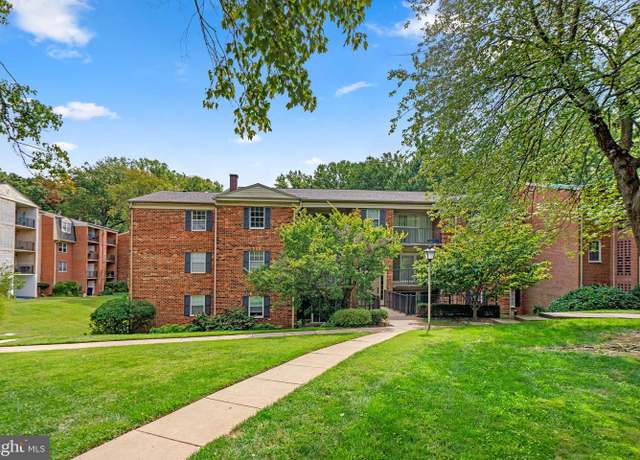 Property at 878 College Pkwy #202, Rockville, MD 20850, 3 beds, 1.5 baths
