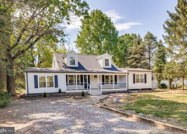 Property at 2442 Almira Ave, Atco, NJ 08004, 3 beds, 2 baths