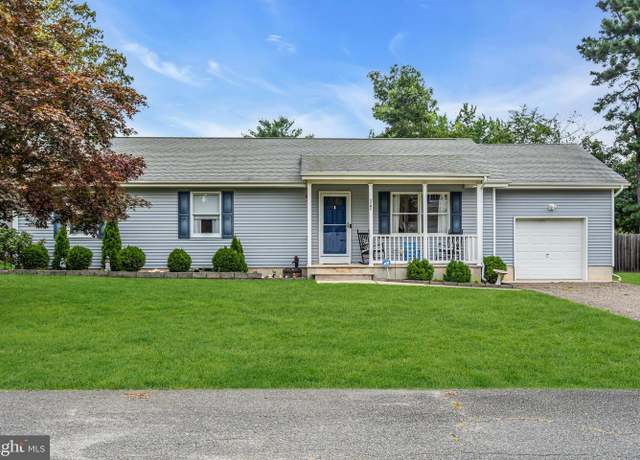 Property at 1709 Eighth Ave, Toms River, NJ 08757, 3 beds, 1.5 baths