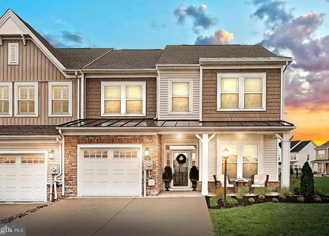 Property at 131 Birdseye Ln, Gettysburg, PA 17325, 4 beds, 3.5 baths