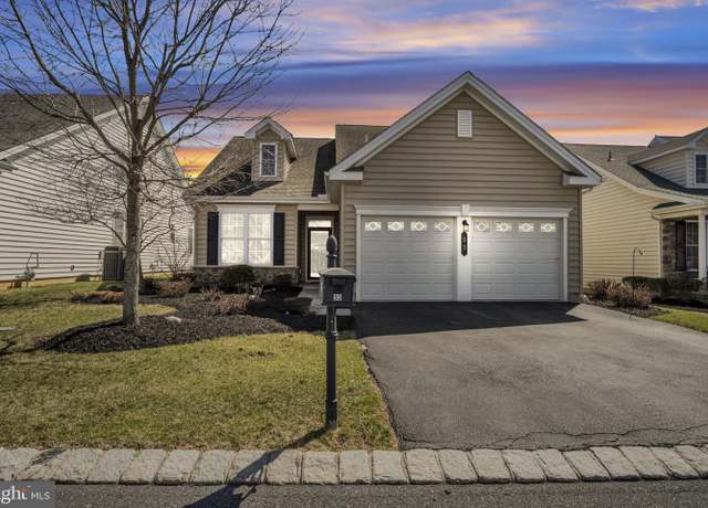 Property at 53 Presidents Dr, Mechanicsburg, PA 17050, 3 beds, 3 baths
