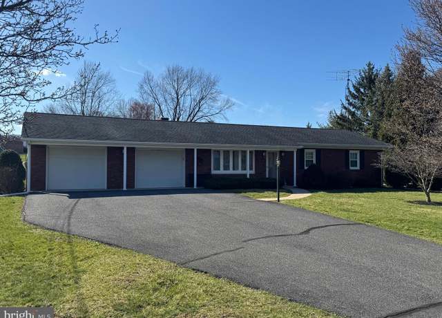Property at 5565 Oakwood Dr, Mercersburg, PA 17236, 3 beds, 2 baths