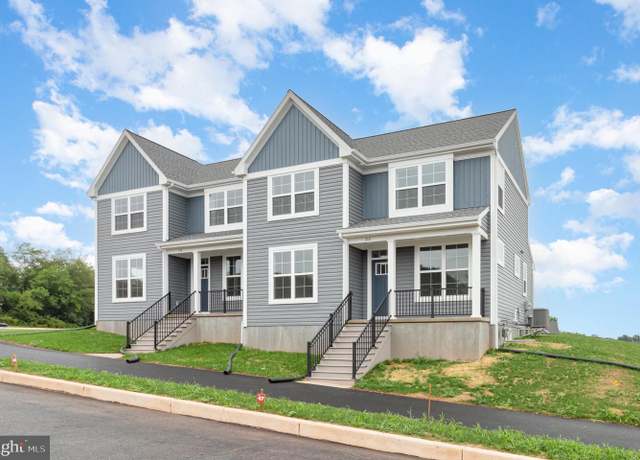 Property at 216 Ringneck Cir, Elizabethtown, PA 17022, 3 beds, 2.5 baths