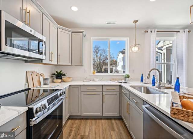 Property at 1848 Arbor Place Dr Unit 47E, Norristown, PA 19401, 2 beds, 2.5 baths