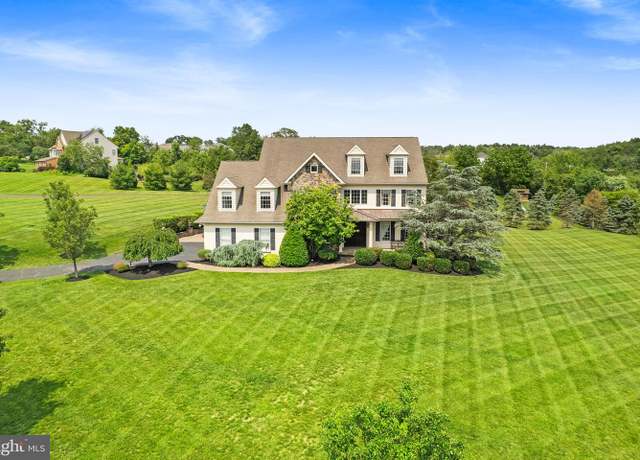 Property at 4741 Macgregor Dr, Schwenksville, PA 19473, 5 beds, 4.5 baths