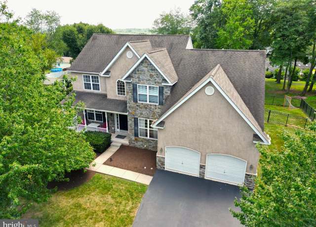 Property at 33 Boraten Rd, Royersford, PA 19468, 4 beds, 2.5 baths