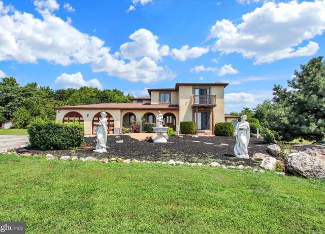 Property at 5297 Lincoln Hwy W, Thomasville, PA 17364, 5 beds, 4.5 baths