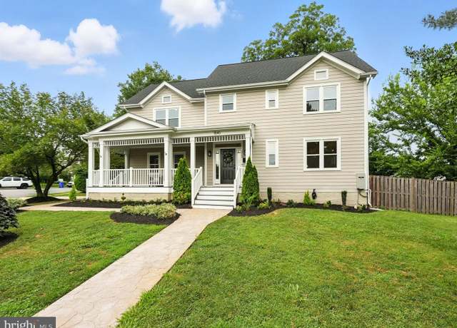 Property at 1540 N Edgewood St, Arlington, VA 22201, 4 beds, 4.5 baths