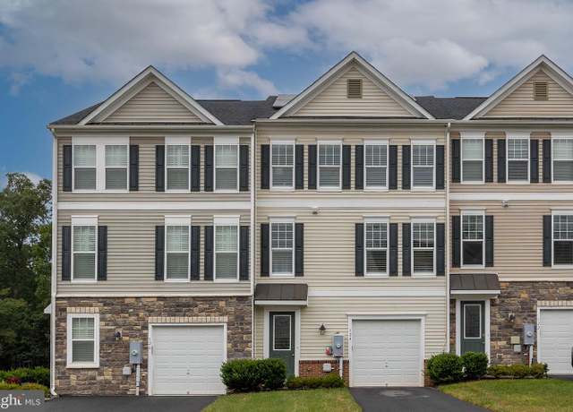 Property at 124 Sequoia Dr, Winchester, VA 22602, 4 beds, 3.5 baths