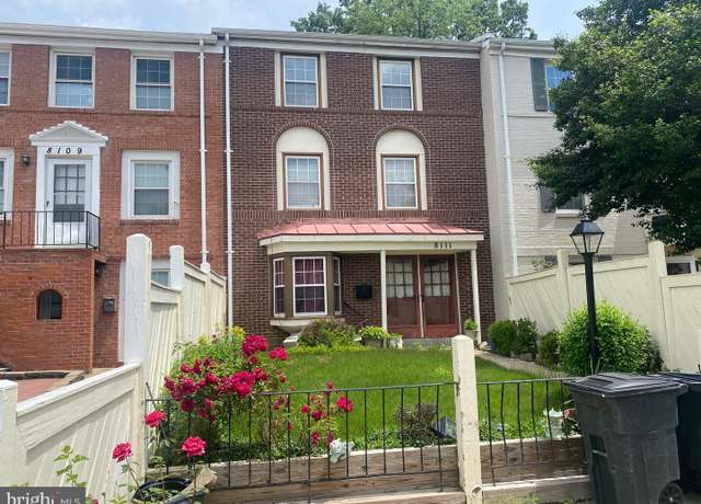 Property at 8111 Oaklake Ct, Alexandria, VA 22309, 4 beds, 2.5 baths