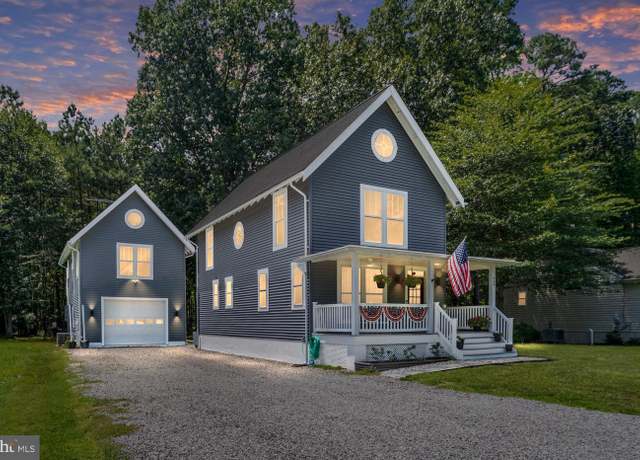 Property at 449 Wakefield Dr, Colonial Beach, VA 22443, 3 beds, 3 baths