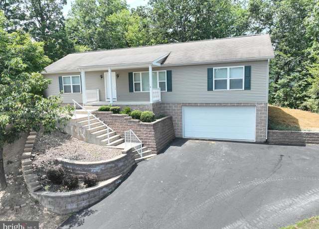 Property at 348 Ashland Dr, Ridgeley, WV 26753, 3 beds, 2 baths