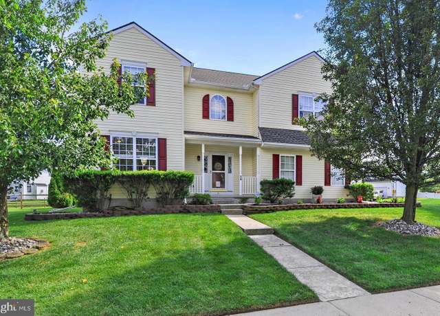 Property at 14 Riverside Rd, Dover, DE 19904, 5 beds, 3.5 baths
