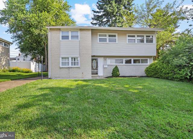Property at 8 N Avon Dr, Claymont, DE 19703, 3 beds, 1.5 baths