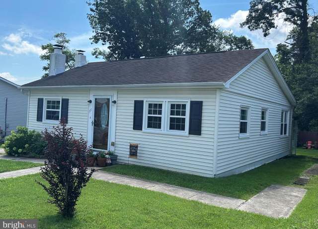 Property at 111 Compass Rd, Baltimore, MD 21220, 3 beds, 2 baths