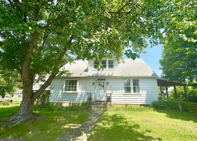 Property at 18010 Alpine Dr, Maugansville, MD 21767, 5 beds, 1.5 baths