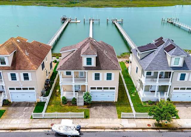 Property at 1950 W Riverside Dr, Atlantic City, NJ 08401, 5 beds, 3.5 baths