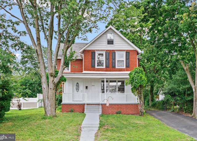 Property at 332 E Linden Ave, Lindenwold, NJ 08021, 4 beds, 1.5 baths