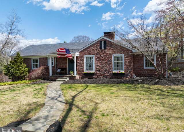 Property at 1019 Wyomissing Blvd, Wyomissing, PA 19610, 4 beds, 3 baths