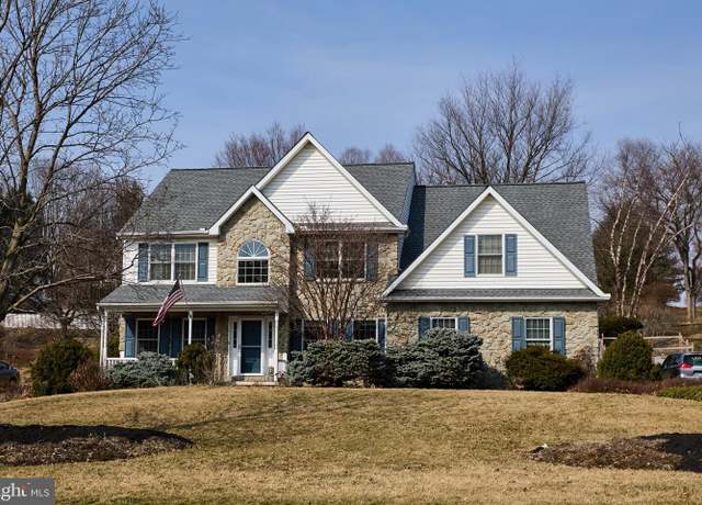 Property at 347 Buch Ave, Lancaster, PA 17601, 4 beds, 3.5 baths
