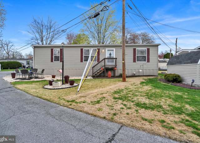 Property at 185 Weidler Ln, Lititz, PA 17543, 3 beds, 2 baths