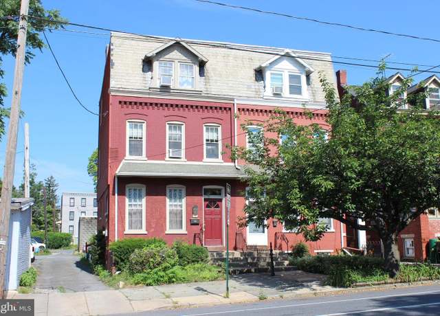 Property at 116 College Ave, Lancaster, PA 17603, 4 beds