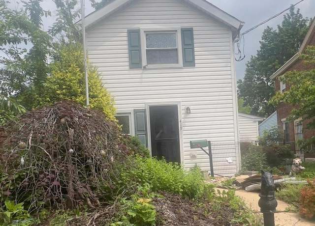 Property at 419 Walnut St, Pottstown, PA 19464, 3 beds, 1 bath