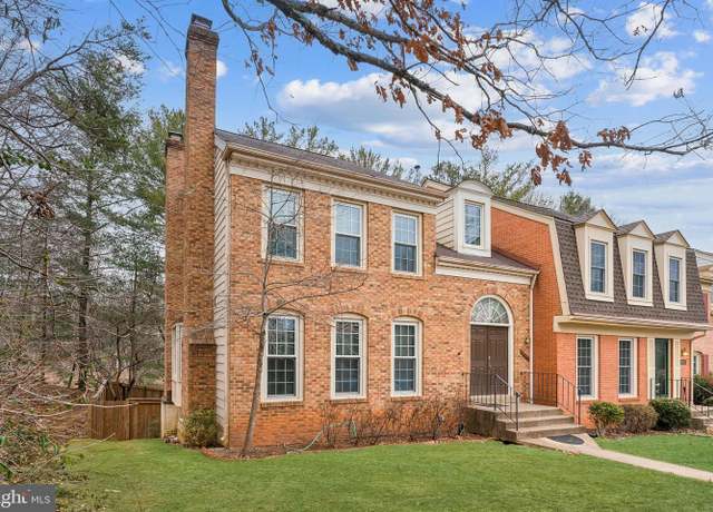 Property at 4601 Luxberry Dr, Fairfax, VA 22032, 4 beds, 3.5 baths