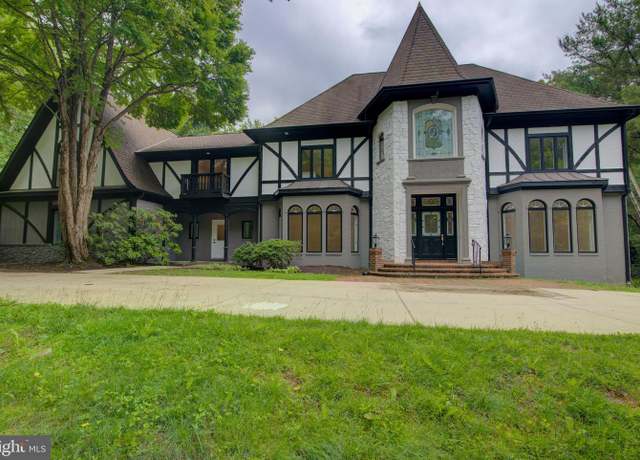 Property at 10124 Wendover Dr, Vienna, VA 22181, 7 beds, 9 baths