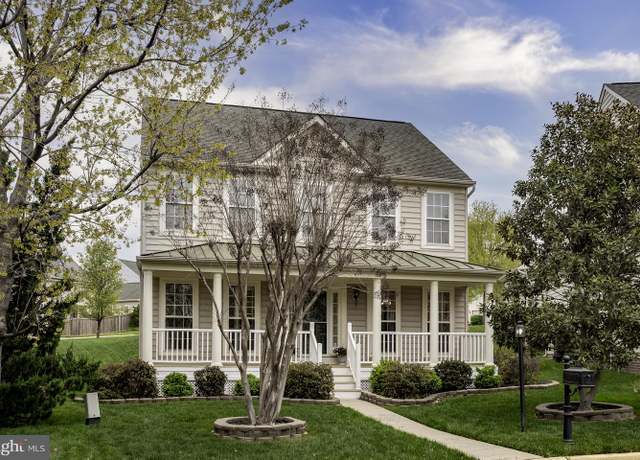 Property at 2428 Five Fathom Cir, Woodbridge, VA 22191, 3 beds, 3.5 baths