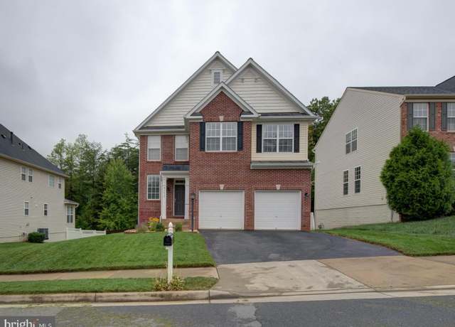 Property at 7436 Pensacola Pl, Gainesville, VA 20155, 5 beds, 3.5 baths