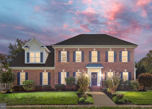 Property at 5819 Telluride Ln, Spotsylvania, VA 22553, 4 beds, 3.5 baths
