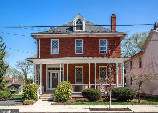Property at 526 N Braddock St, Winchester, VA 22601, 4 beds, 2.5 baths