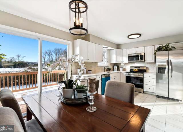 Property at 1971 Dominoe Rd, Annapolis, MD 21401, 4 beds, 3 baths