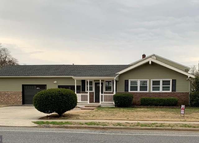 Property at 601 Willow Dr, Cinnaminson, NJ 08077, 3 beds, 2.5 baths