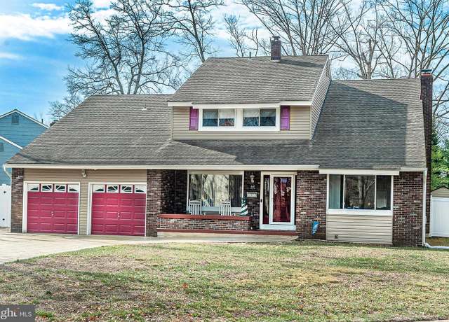 Property at 48 Aristone Dr, Berlin, NJ 08009, 4 beds, 2.5 baths