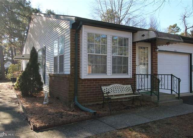 Property at 18A Sunset Rd, Manchester Township, NJ 08759, 2 beds, 1.5 baths