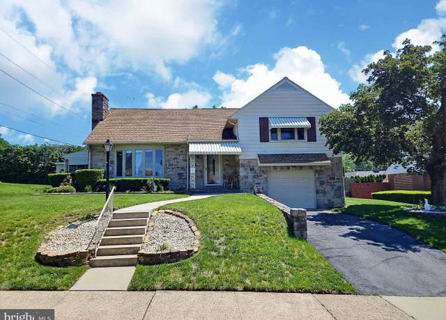 Property at 1927 N 15th St, Reading, PA 19604, 3 beds, 2.5 baths