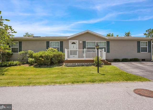 Property at 426 Cedar Ln, Birdsboro, PA 19508, 3 beds, 2 baths
