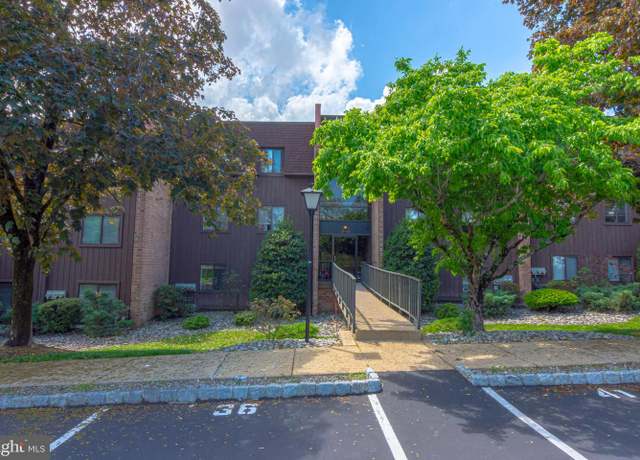 Property at 41 Hermitage Dr, New Hope, PA 18938, 1 bed, 1 bath