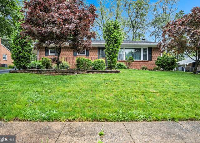 Property at 1907 Logan St, Camp Hill, PA 17011, 3 beds, 1.5 baths